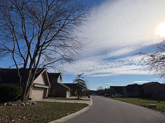 5th image of 29666 S Meadowridge