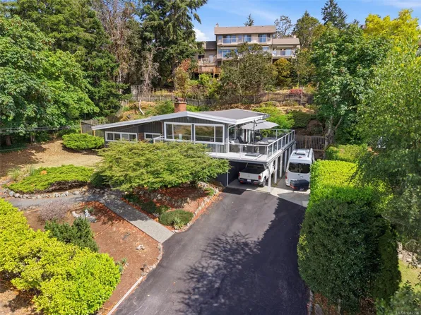 267 Nottingham Dr, Nanaimo, BC V9T 1K7