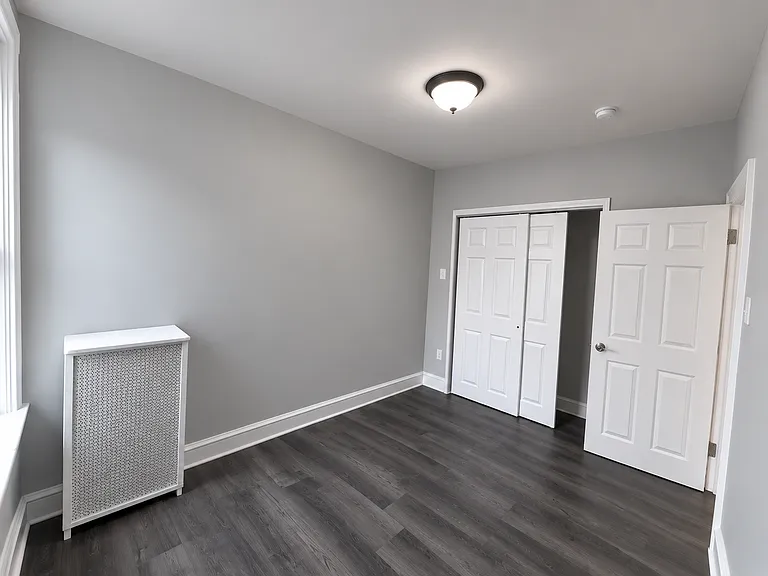 Center Room