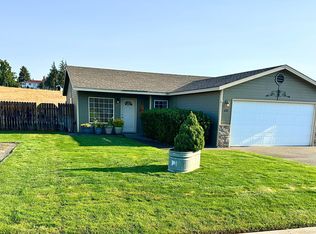 6701 Crestfields Rd, Yakima, WA 98903