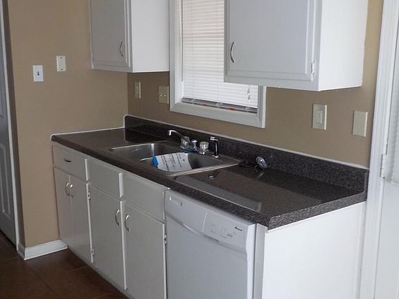 4th image of 4087 Lacewood Dr