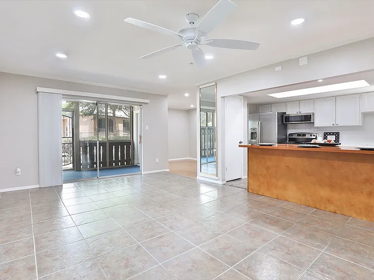 5005 Georgi Ln #18 — Photo 6