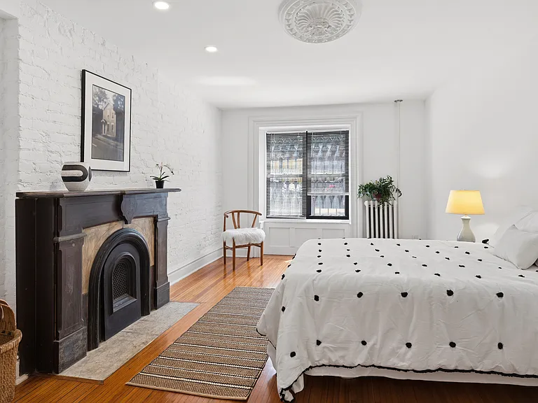 296 Saint James Pl #1 — Photo 5