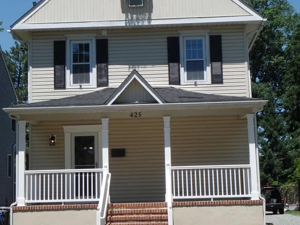 425 Kingston Ave, Barrington, NJ 08007