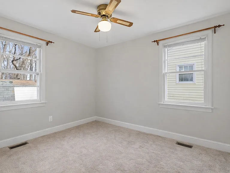 2409 Buford Ave — Photo 5