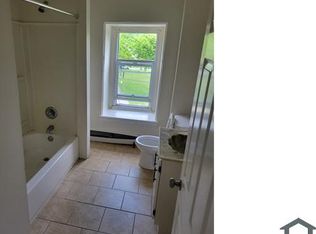 90 E Logan St FLOOR 3, Philadelphia, PA 19144