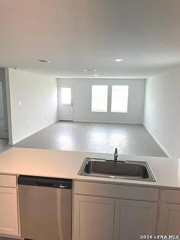 3135 Dispatch Dr — Photo 13