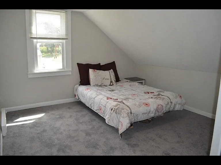 54A Leicester St #A — Photo 4
