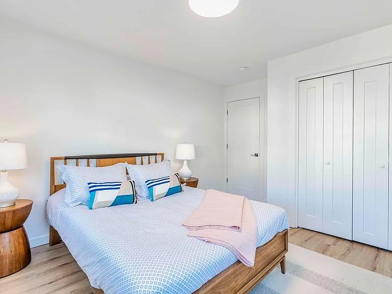 1015 Greenwood Ave NE #6 — Photo 11
