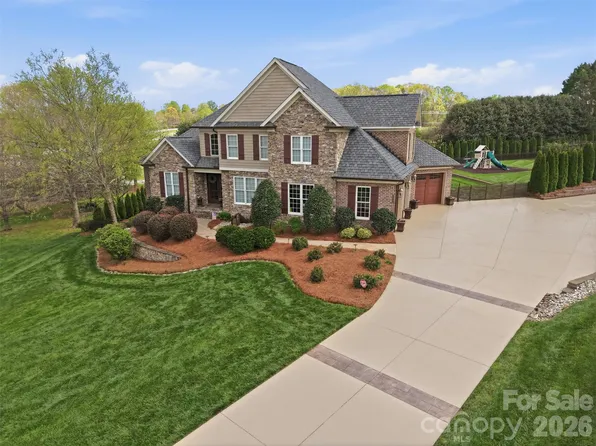 3638 Hogan Ct NE, Conover, NC 28613