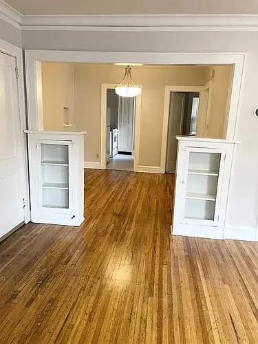 St. Clair Apartments Photo 1