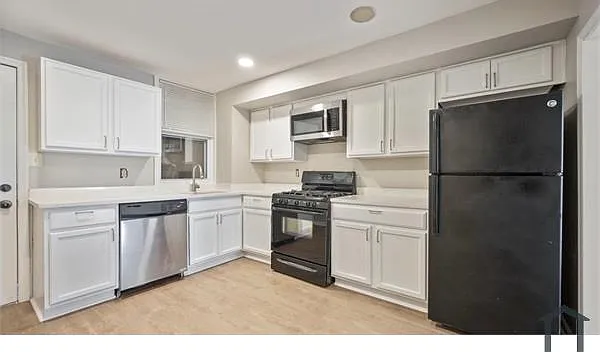 2 bed, 1325 sqft, $1,950 — Photo 2