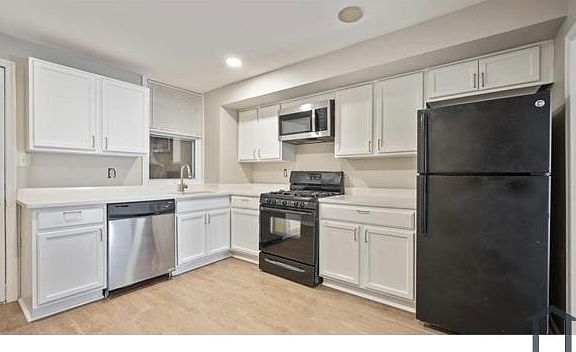 2nd image of 3420 Leverton Ave