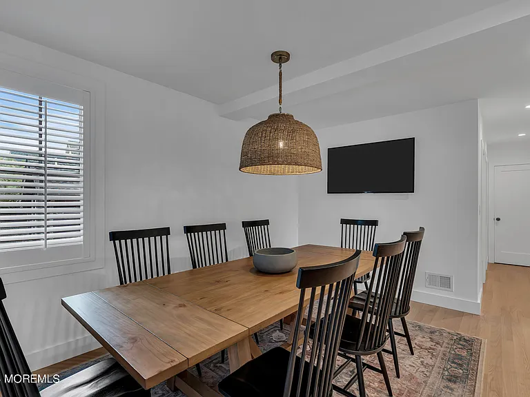 64 Webb Ave — Photo 11