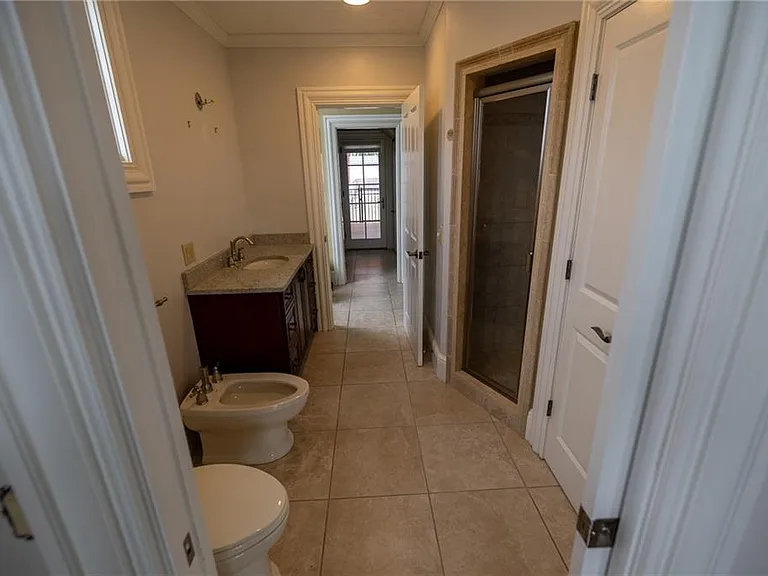 945 Westminster St #2 — Photo 24