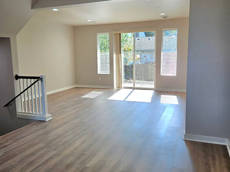 7810 19th Dr SE — Photo 4