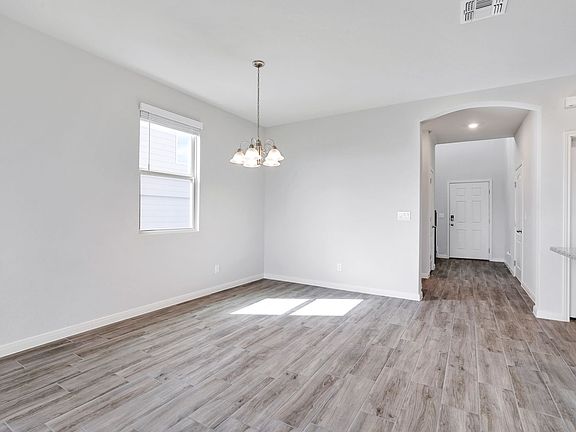 3rd image of 126 Antler Dr