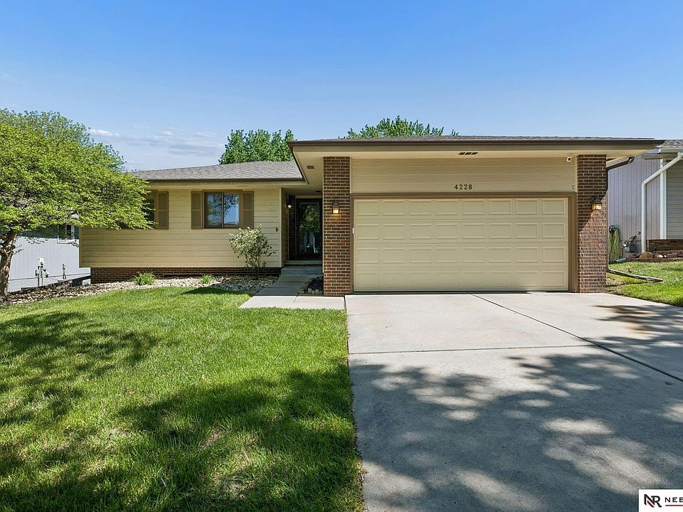 1st image of 4228 Duxhall Dr