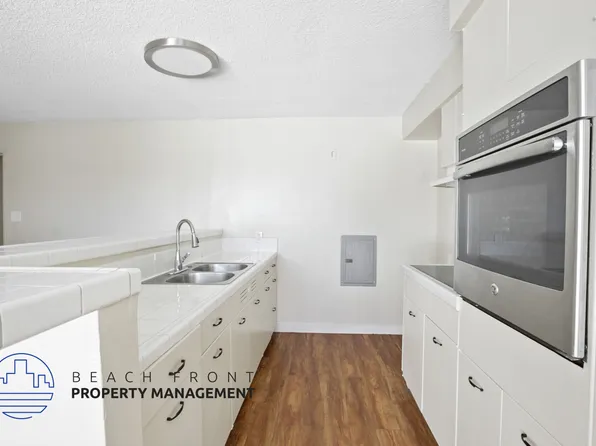 909 N. Wilmington Blvd.