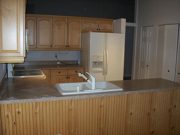 4th image of 7633 Forest Green Ln