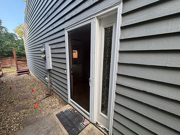 Entrance door.