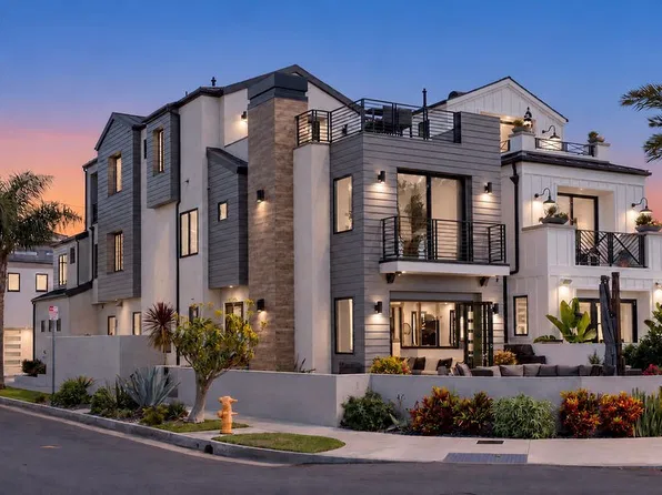 1022 Huntington St, Huntington Beach, CA 92648