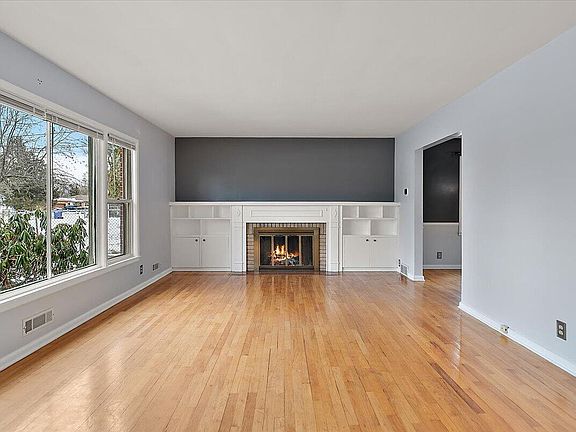5th image of 3517 Giddings Ave SE