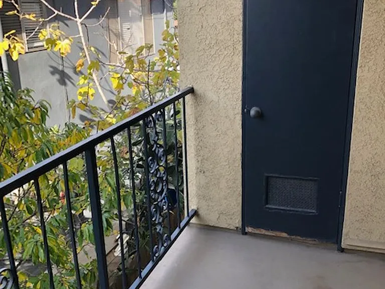 11th St Apts — Photo 21