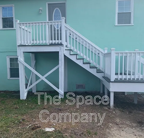 1118 Gunn Ave — Photo 1