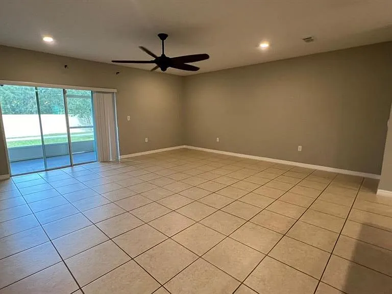 4805 Coral Castle Dr — Photo 9
