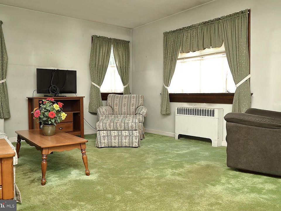 108 Essex St Marietta, PA Zillow Apartments for Rent in Marietta