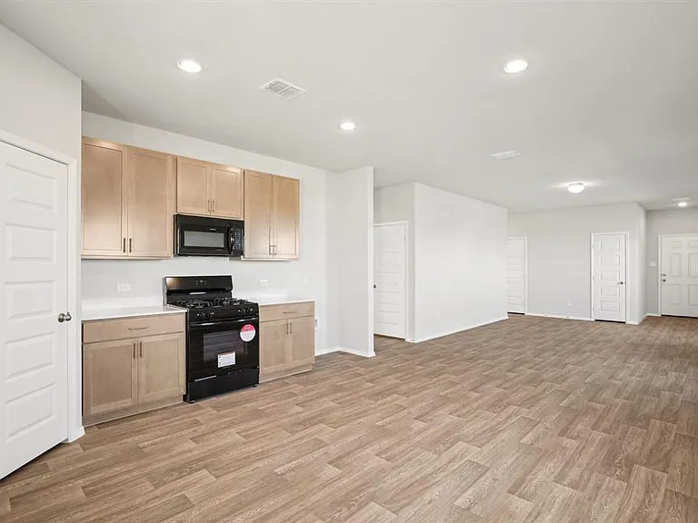 11905 Murano Dr — Photo 5