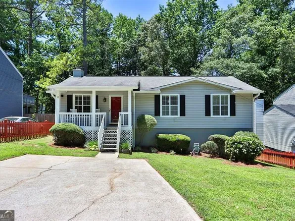 2075 Tidwell Trl, Stone Mountain, GA 30088