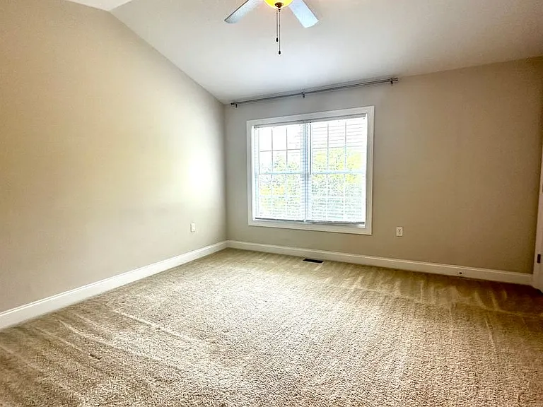 1224 Bluemoon Dr — Photo 10