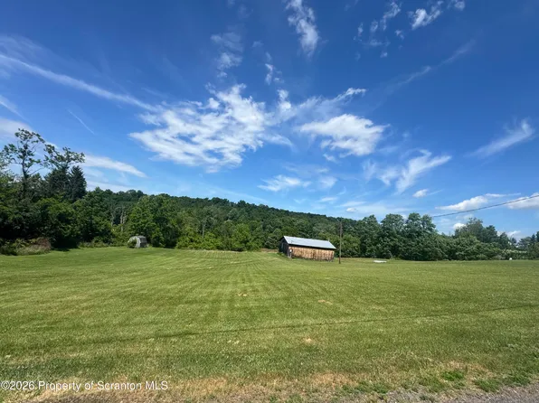 Milwaukee Rd, Clarks Summit, PA 18411