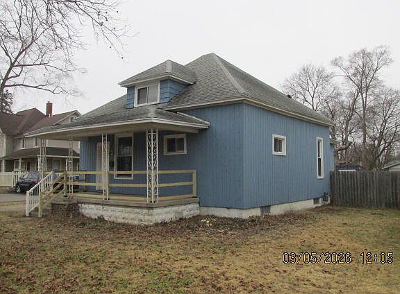 2nd image of 231 E 16th St