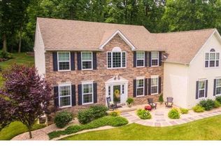 15 Coulter Dr, Glenmoore, PA 19343