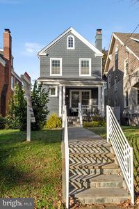 4107 Fessenden St NW, Washington, DC, 20016