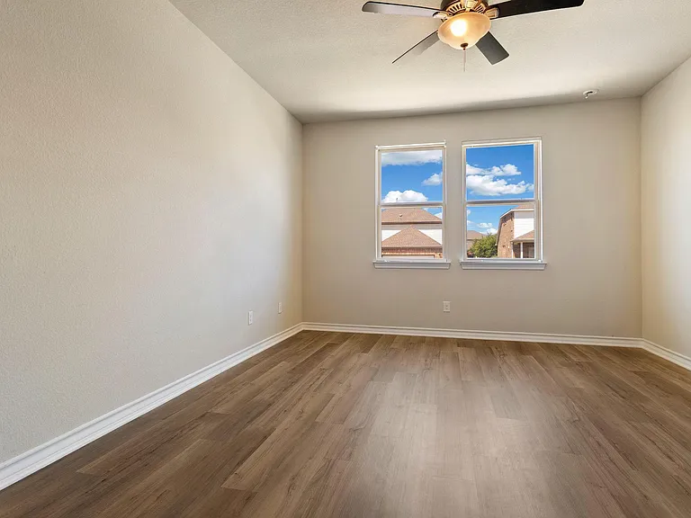 1341 Eagle Ray St — Photo 18