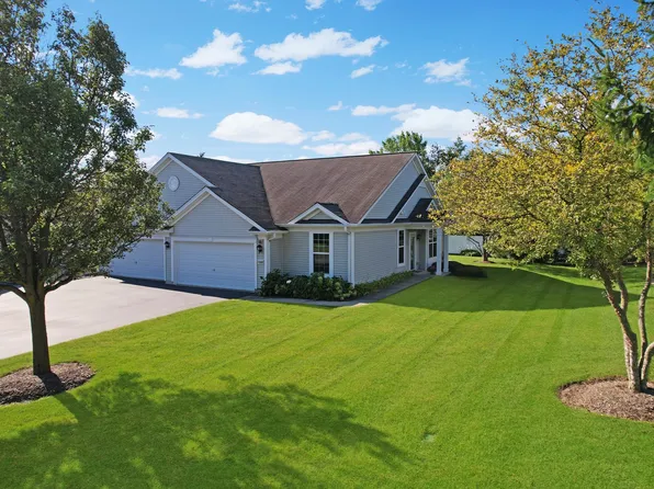 13497 Hemlock Ct, Huntley, IL 60142