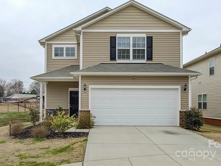 7134 Thornrose Dr — Photo 2