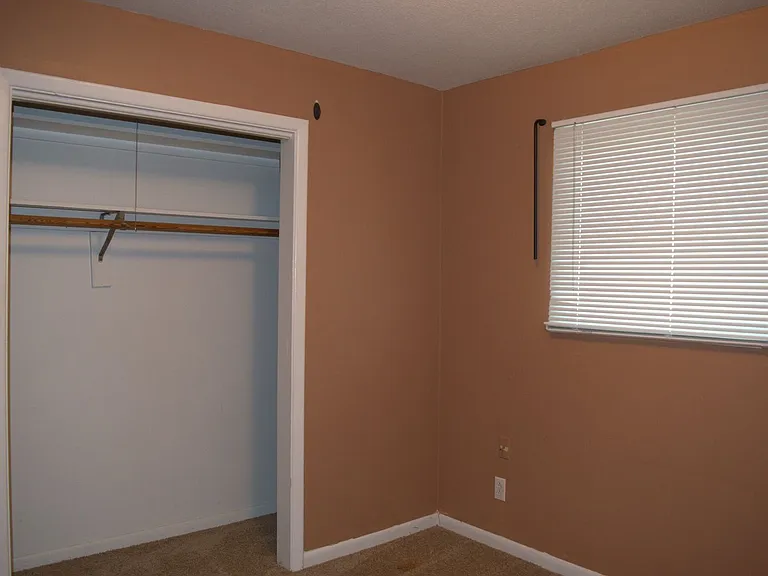 513 N Old Highway 63 — Photo 13