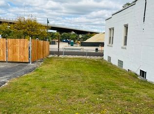 215 Main St, Lemont, IL 60439