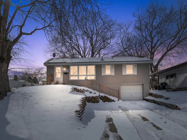 3125 Aquila Ave N, Crystal, MN 55427