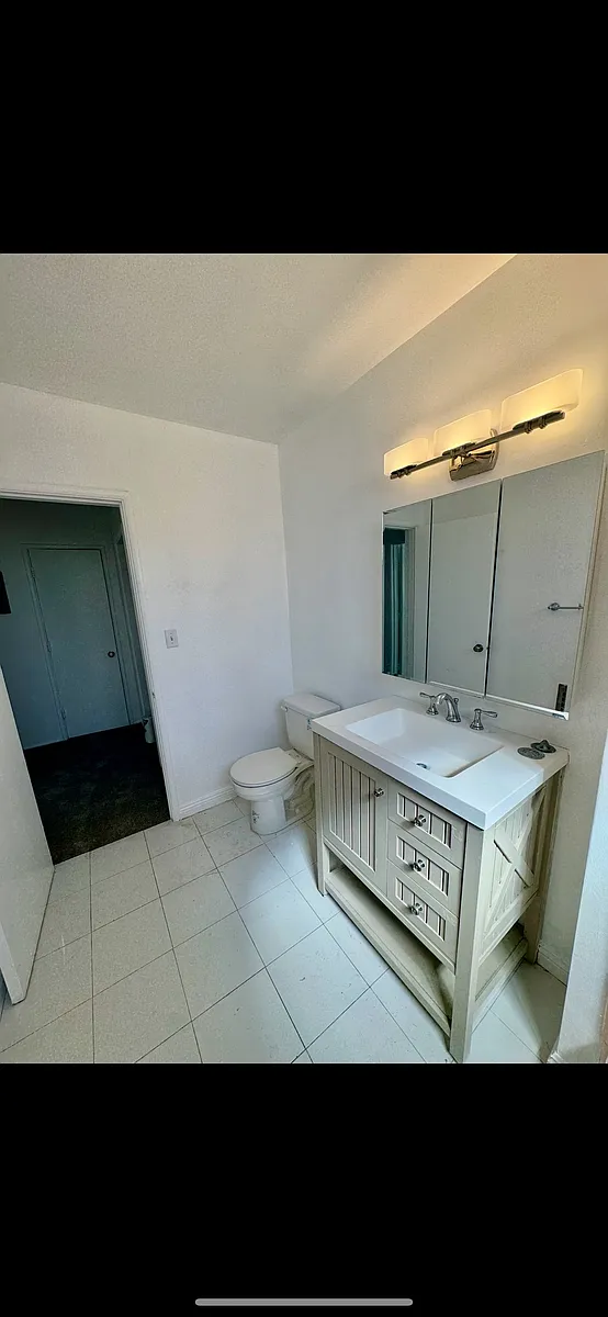 Building Photo - 10446 Kailua Ln #2