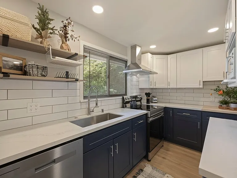 5116 S Brighton St — Photo 20