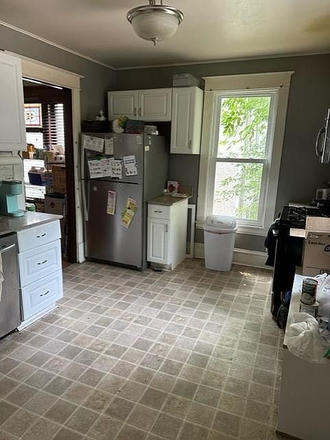 1st image of 1095 18th Ave SE Unit 1
