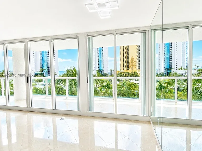 16400 Collins Ave #CU-542 — Photo 5