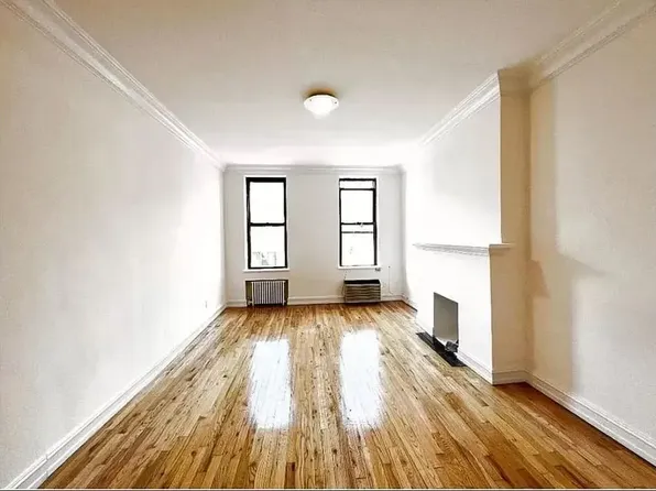 426 East 81st Street image 1 of 4