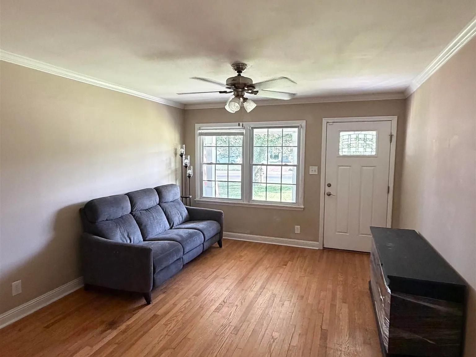 3 bed, 2.0 bath, 1350 sqft, $1,700 — Photo 4